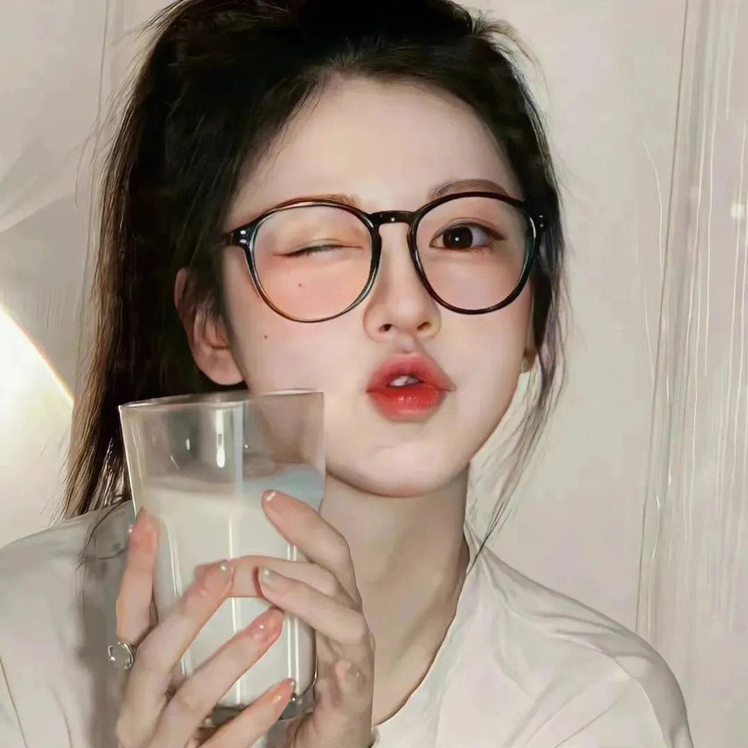 下午一点的她